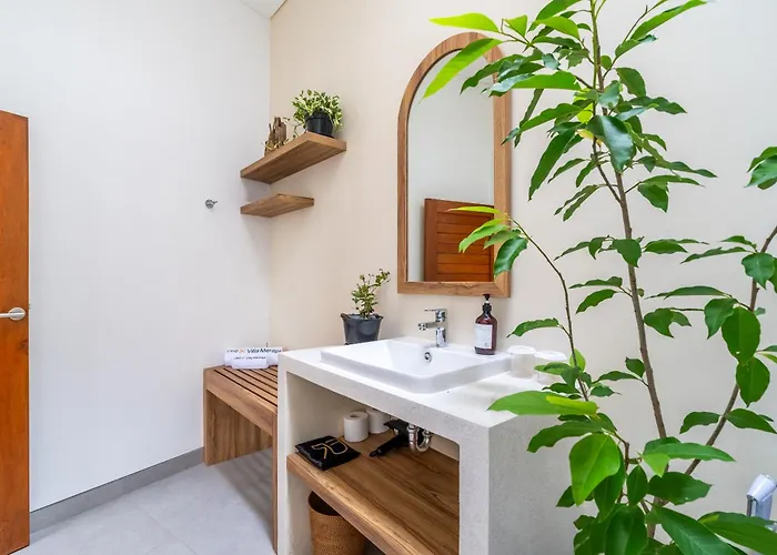 The R Merapi - Shared Habitación en casa particular Canggu